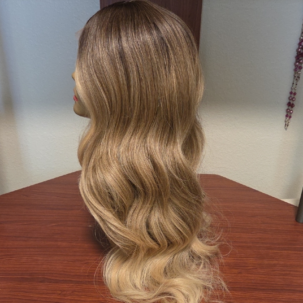 Luxurious Brown Ombre Wig - Picture 3 of 5